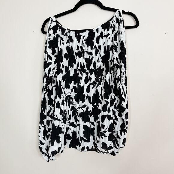 INC International Concepts Cold Shoulder Pleated Floral Blouse Black White M - Picture 2 of 10